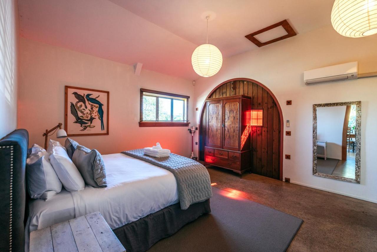 The Vineyard Cottage - Stay Waiheke Onetangi Bagian luar foto