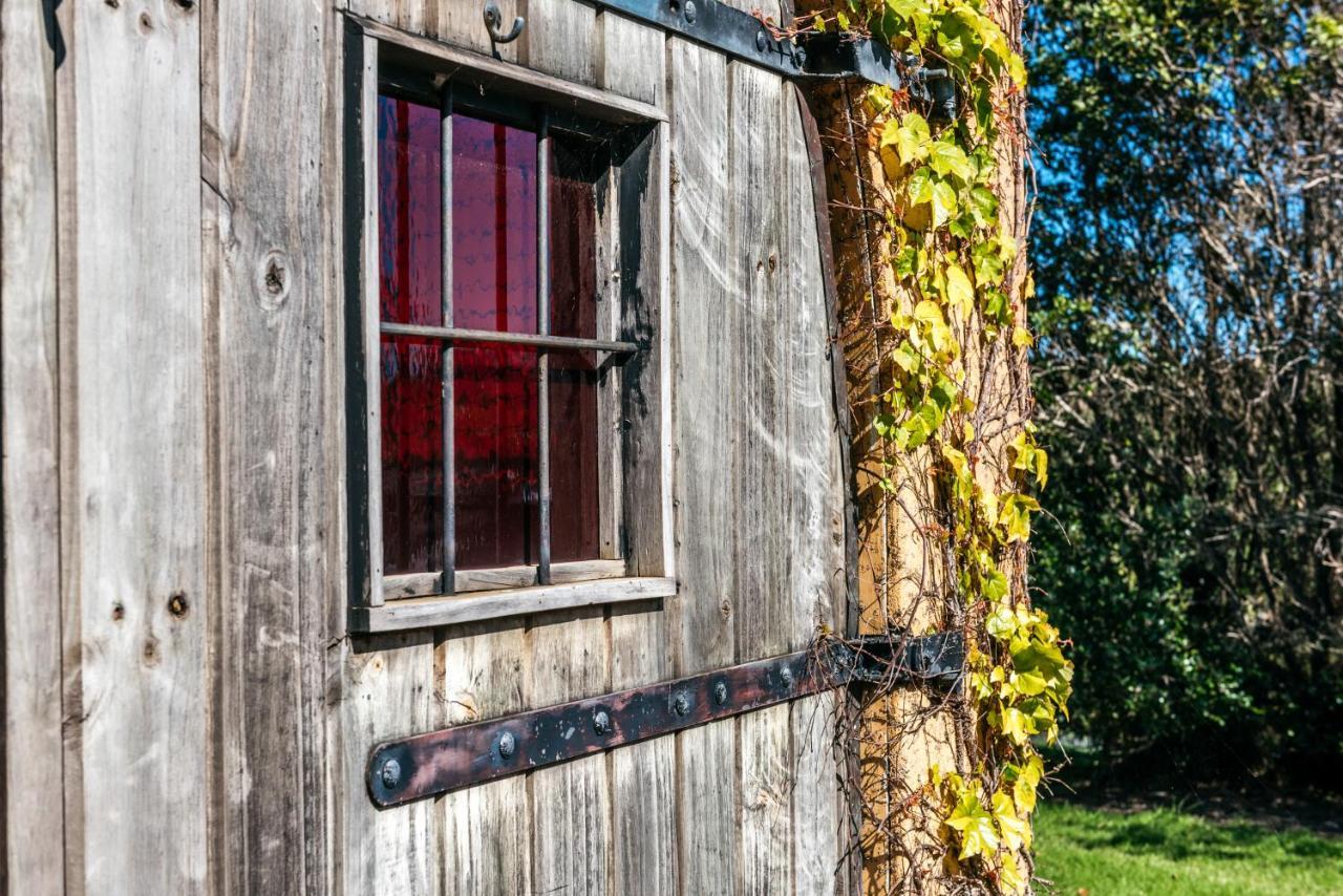 The Vineyard Cottage - Stay Waiheke Onetangi Bagian luar foto